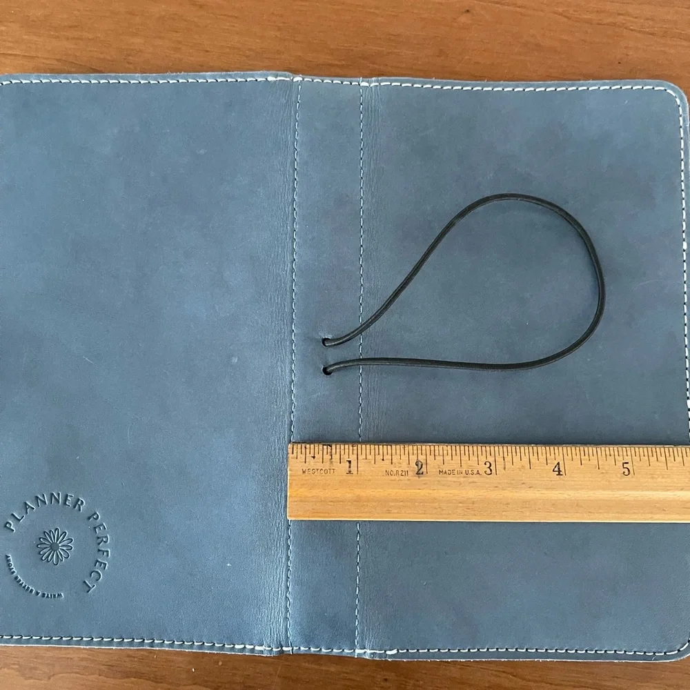 Planner Perfect Everyday Organized Traveler’s Notebook Cover - Picture 7 of 8